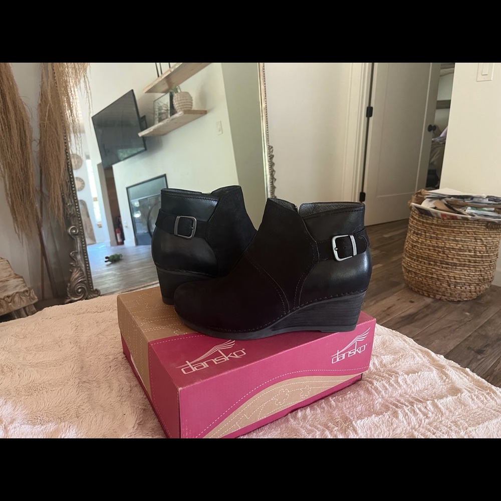 Dansko black wedges